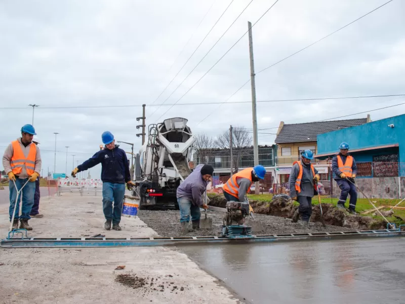 Avanzan las obras de reparación integral en la Avenida Almirante Brown