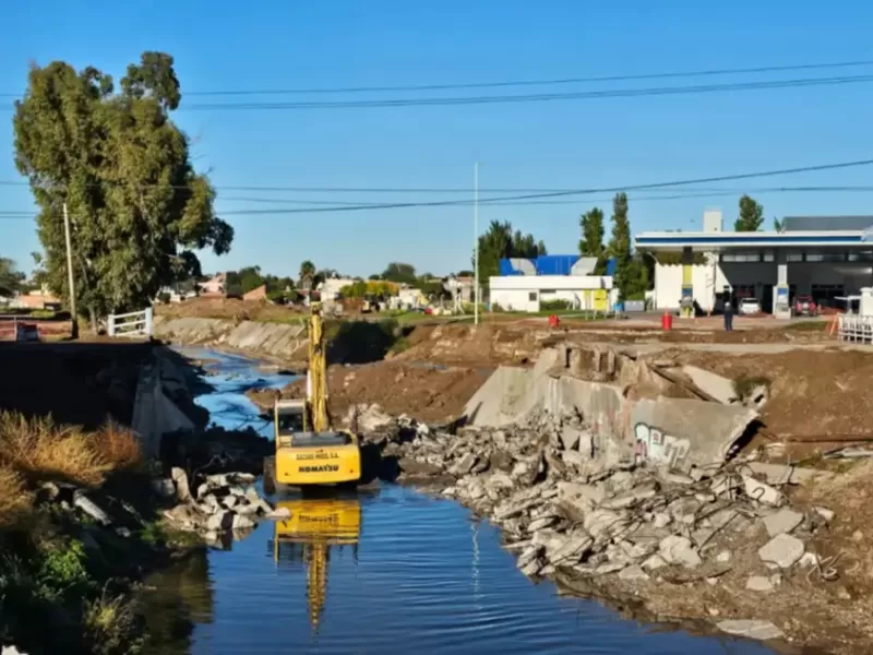 Avanza la refuncionalizaci&oacute;n del Canal Maldonado con la demolici&oacute;n de puentes da&ntilde;ados