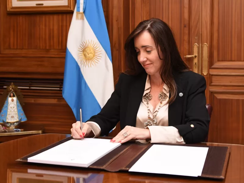 Victoria Villarruel critic&oacute; la apertura de importaciones y defendi&oacute; los aranceles de Trump