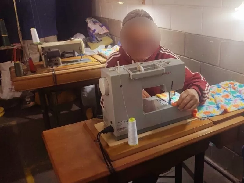 Presos confeccionan m&aacute;s de mil mantas para ni&ntilde;os