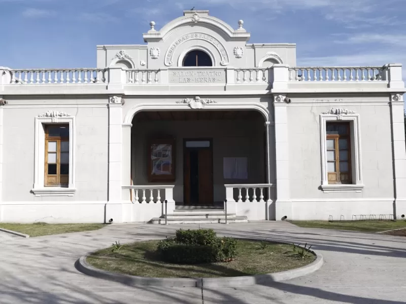 Se reinauguró el Cine-Teatro de la Sociedad Española
