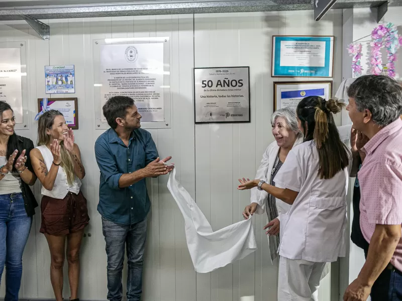 El municipio acompa&ntilde;&oacute; la colocaci&oacute;n de placas en los hospitales provinciales a 50 a&ntilde;os del golpe c&iacute;vico-militar