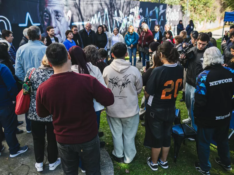 Cientos de vecinos participaron en José Mármol de una Jornada de Salud en homenaje a René Favaloro