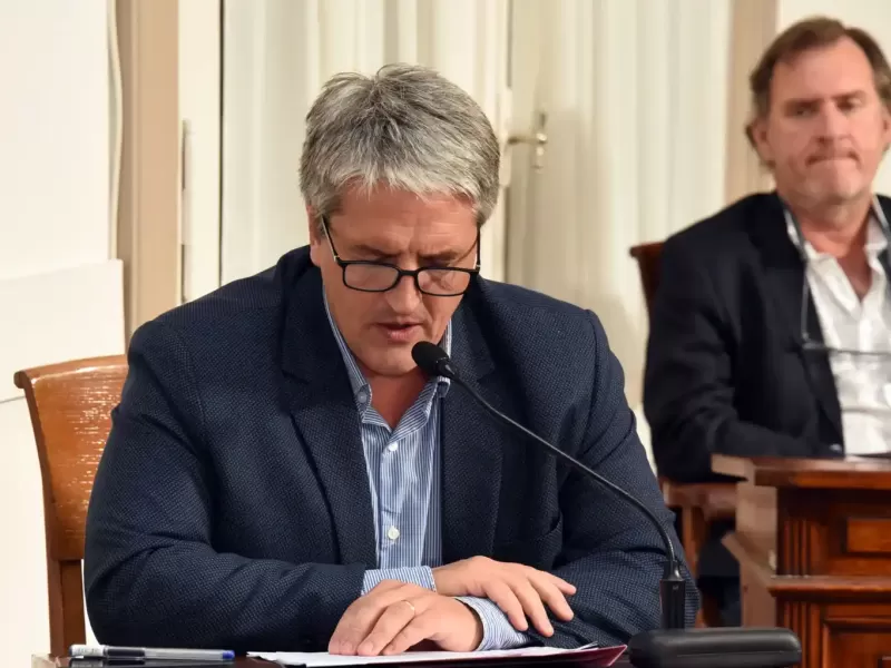 Proponen eximir de tasas a comerciantes durante abril por el impacto de Semana Santa