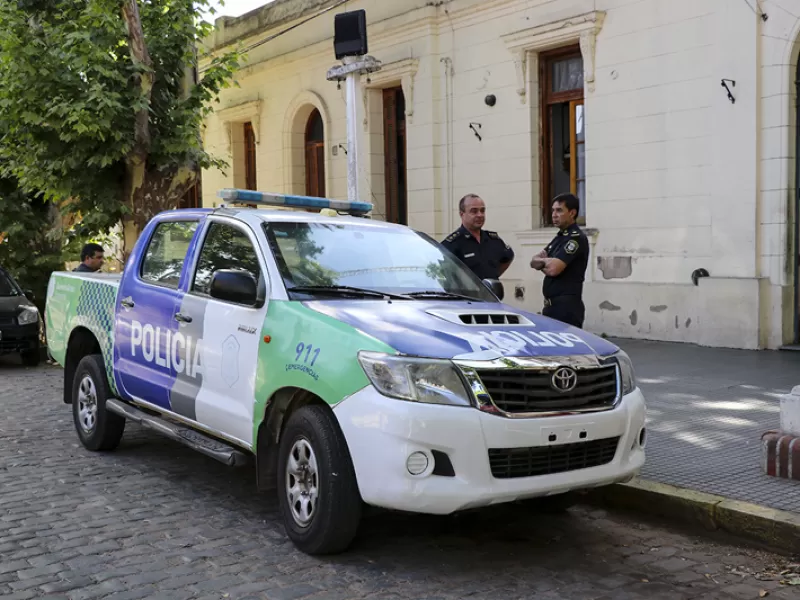 Cuatro detenidos: frustraron dos robos, capturaron a un pr&oacute;fugo y aprehendieron a un hombre con drogas