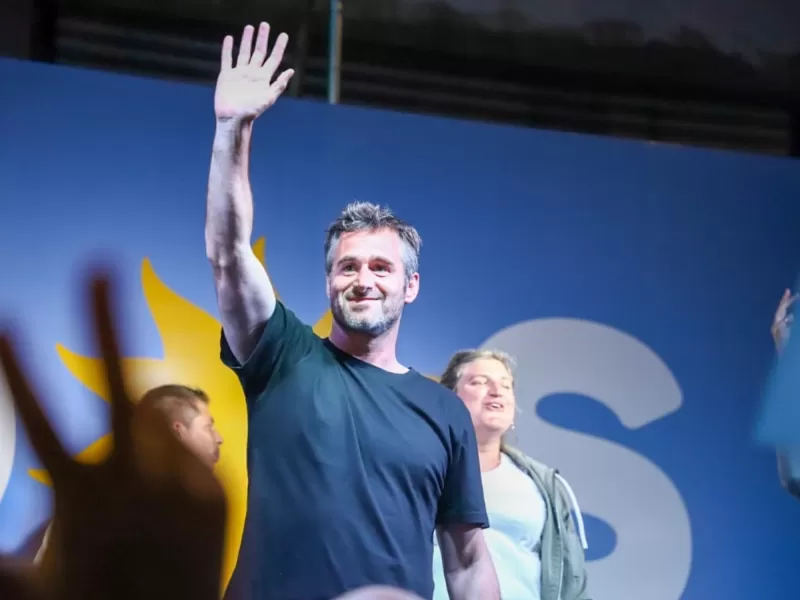 Federico Ach&aacute;val lidera el ranking de imagen positiva en el Conurbano