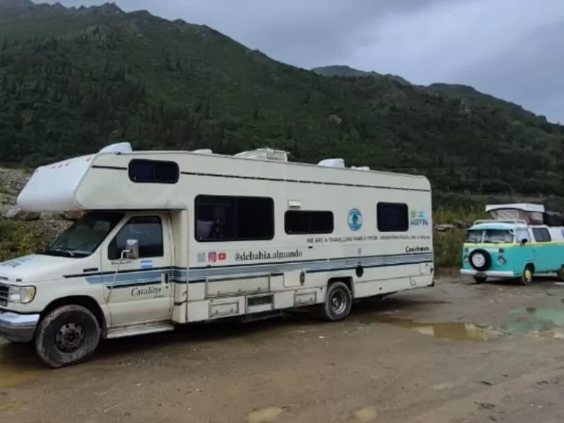 La aventura de los Capella, la familia bahiense que llegó hasta Alaska en motorhome