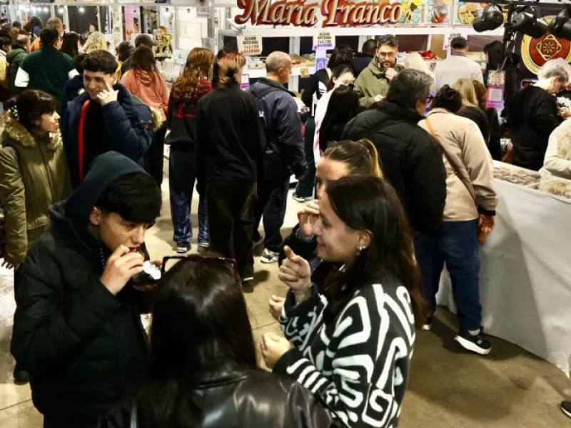 La Fiesta del Alfajor Artesanal convoc&oacute; a miles de personas durante el fin de semana largo