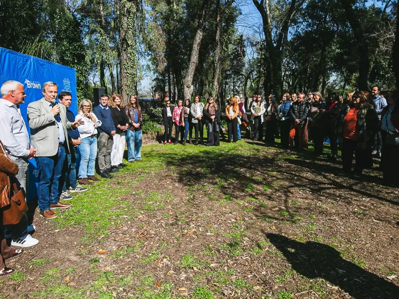 En el Día de la Maestra, Cascallares, Fabiani y Paula Eichel compartieron un desayuno con docentes
