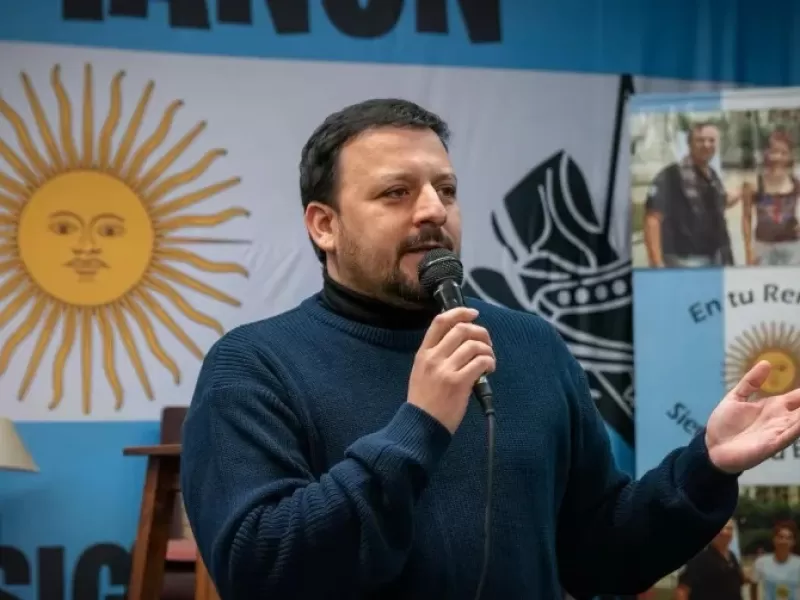 Santalla asegur&oacute; que un comerciante de Avellaneda necesita al menos $4 millones para mantener abierto su local