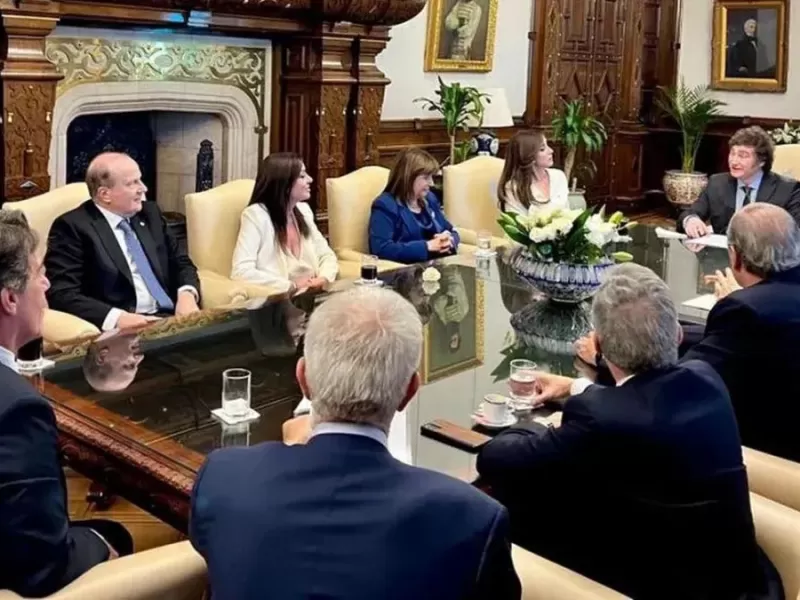 Milei retoma la actividad en Casa Rosada y re&uacute;ne al oficialismo ante una semana clave en el Congreso