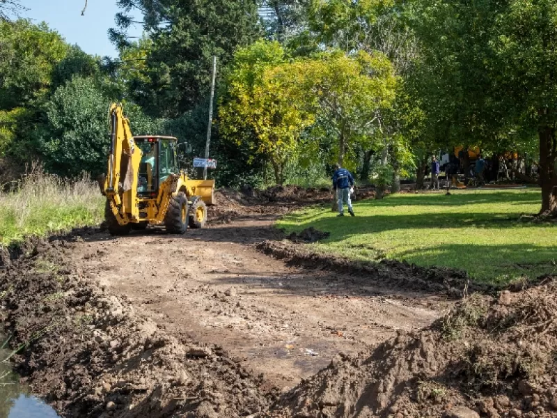 Avanza una obra de pavimentaci&oacute;n clave en Guti&eacute;rrez para mejorar accesos y escurrimiento