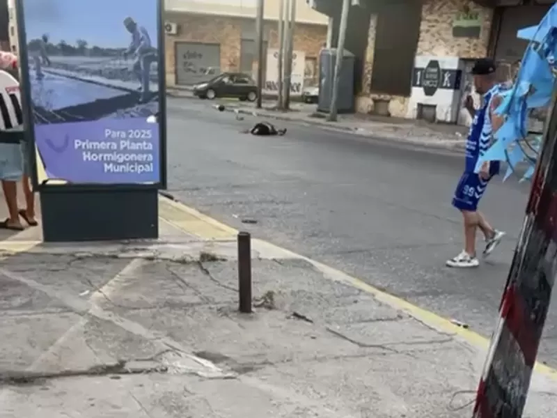 Tragedia: un motociclista muri&oacute; tras chocar contra una soga colocada en un corso barrial