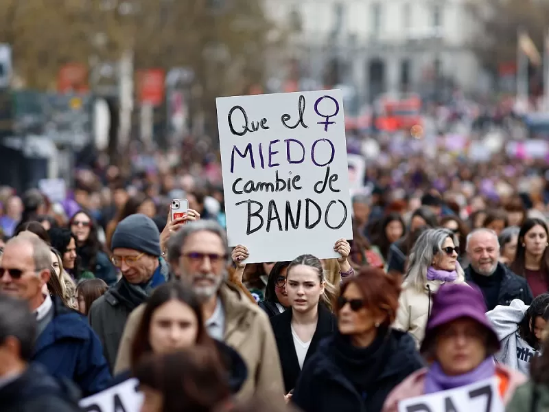 Paro y movilizaci&oacute;n por el 8M: feministas marchan a Plaza de Mayo y gremios docentes adhieren a la jornada de protesta