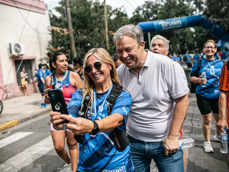 Más de 3 mil vecinos corrieron la 