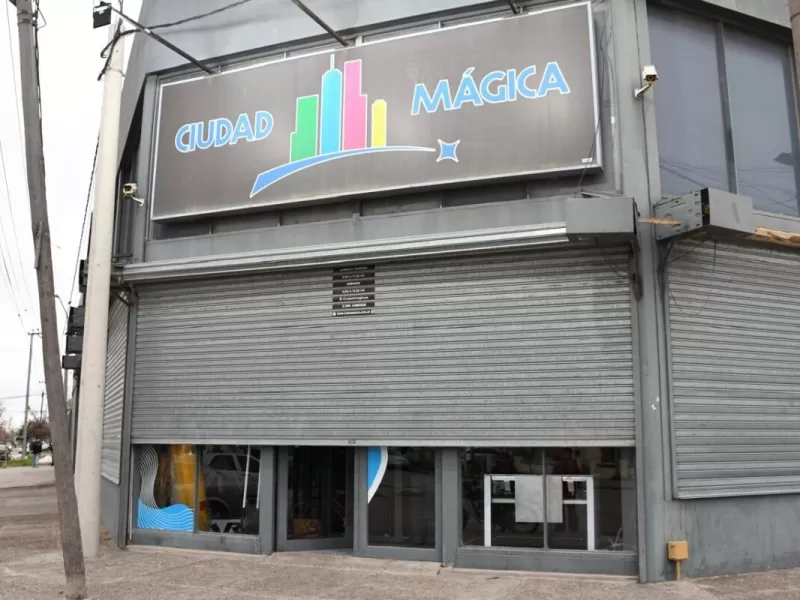 Boqueteros roban dos cajas fuertes