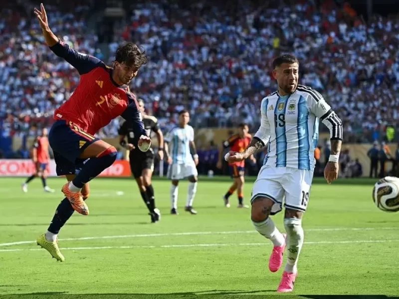 La selección Argentina dio pelea, pero fue superado por España que ganó 1 a 0