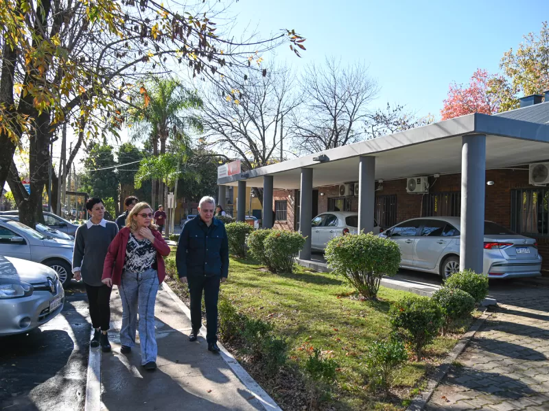 Julio Zamora supervis&oacute; obras de renovaci&oacute;n en centros de salud