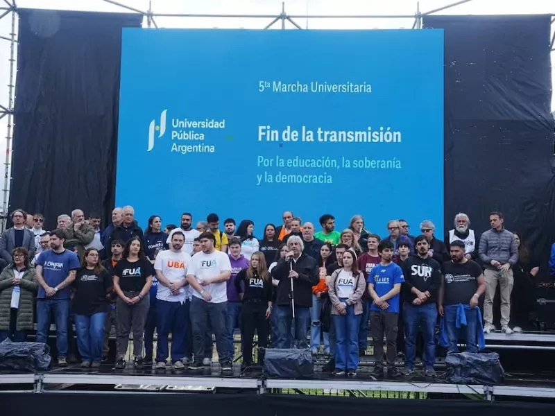Congreso: El Gobierno responde con violencia la protesta