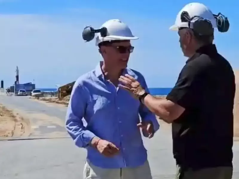 Carrillo supervis&oacute; obras de mantenimiento y mejora en el Puerto de Quequ&eacute;n