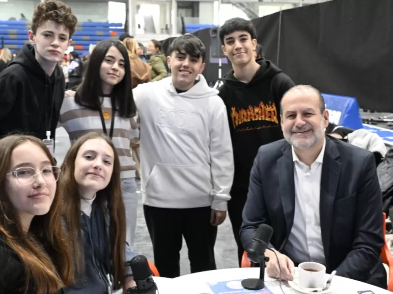 M&aacute;s de 70 proyectos fueron presentados en la Feria Distrital de Educaci&oacute;n, Arte, Ciencias y Tecnolog&iacute;a 2026