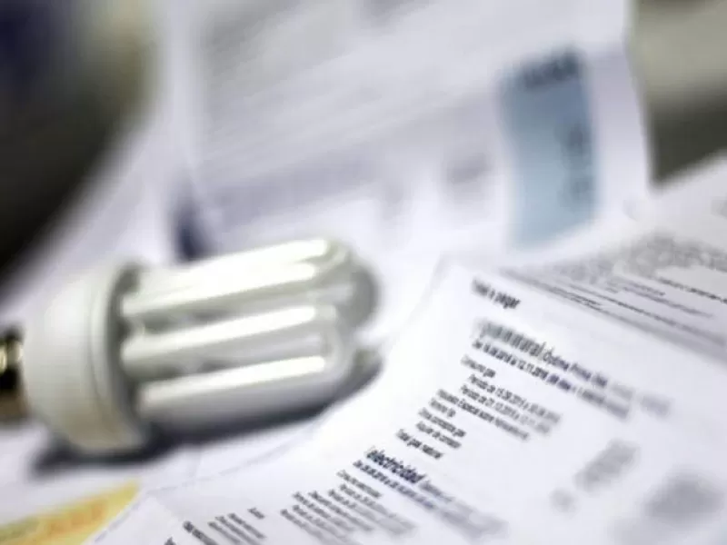 Septiembre arranca con nuevos aumentos en las tarifas de luz y gas en todo el país