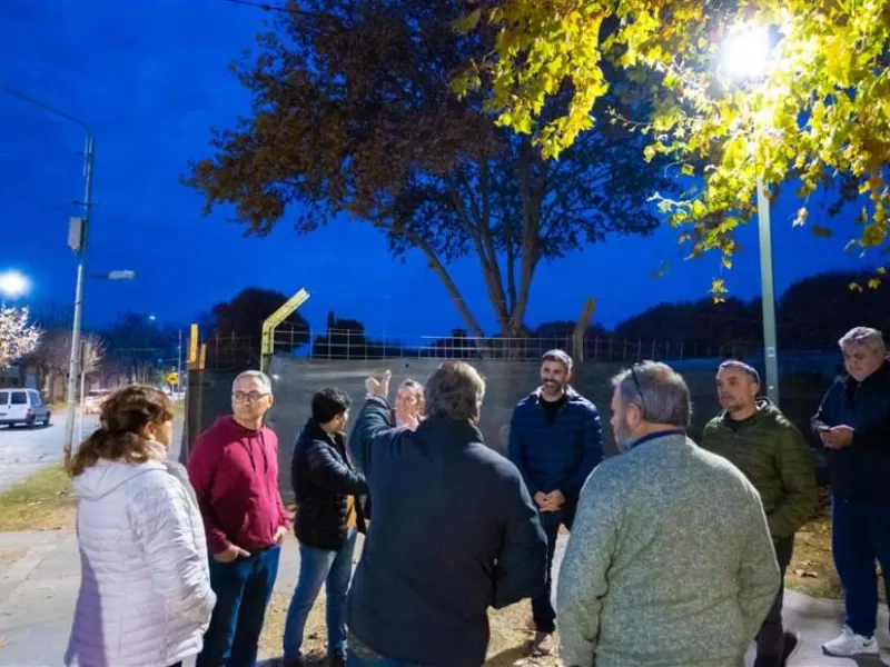 El Municipio avanza con la reconversión LED y mejora la iluminación del Parque Central