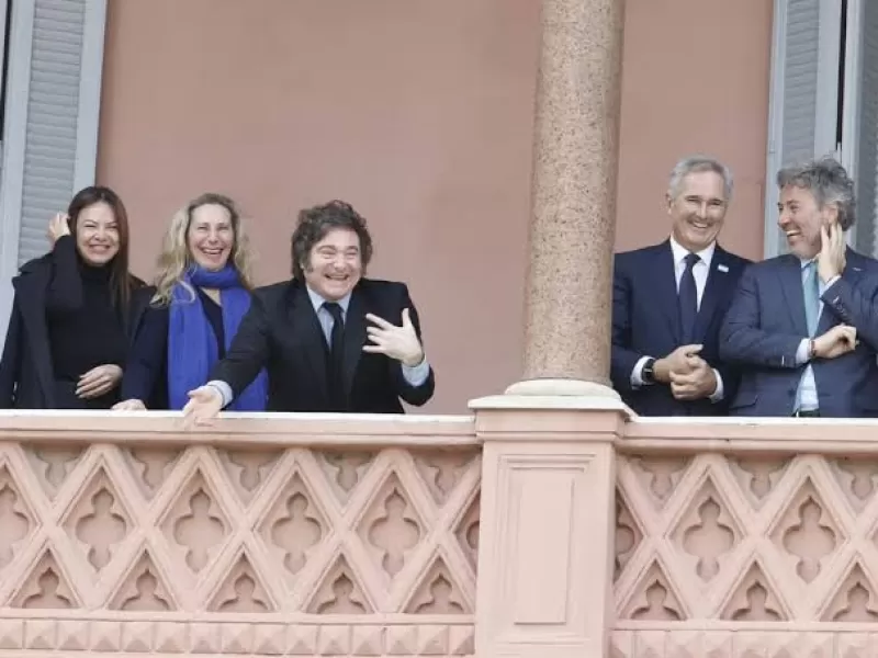 Milei reuni&oacute; a su gabinete, ratific&oacute; el rumbo econ&oacute;mico y pidi&oacute; avanzar con las reformas