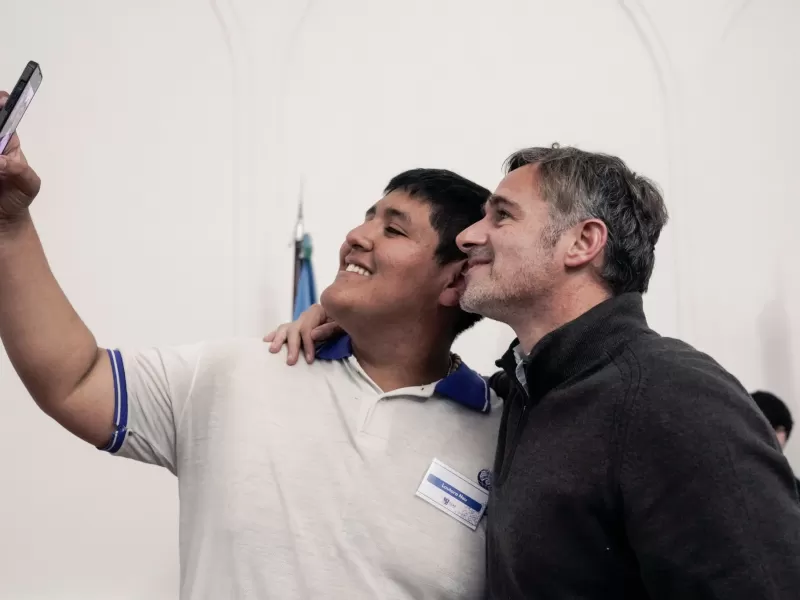 Federico Achával reconoció a jóvenes destacados por su trayectoria y compromiso