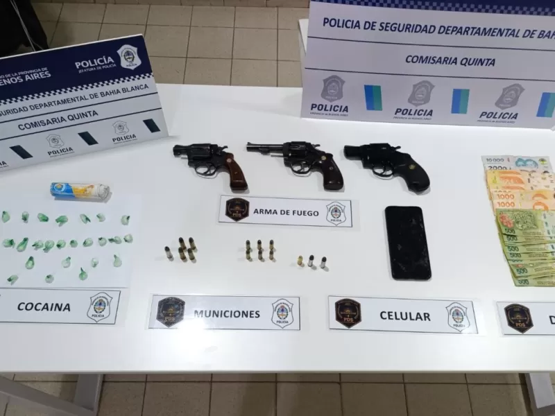 Detuvieron a una persona con coca&iacute;na y dos armas