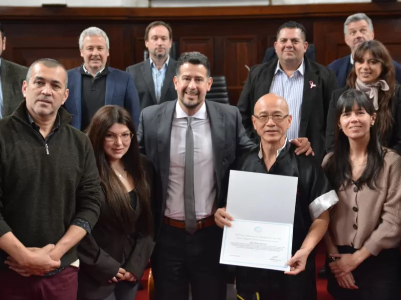 El Concejo Deliberante de La Plata realizó una sesión especial con reconocimientos a personalidades e instituciones de la ciudad