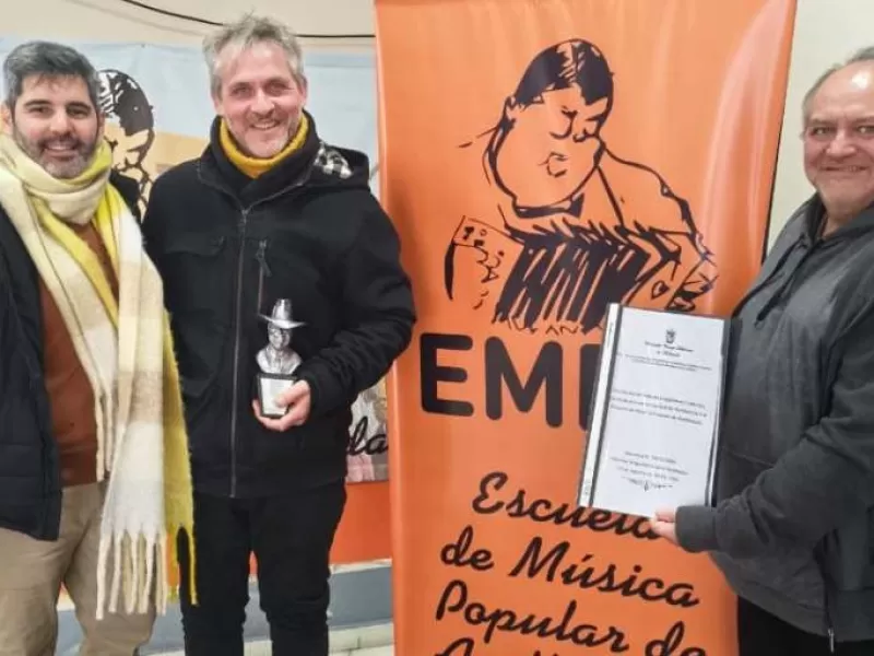 La Escuela de Música Popular por sus 40 años de trayectoria