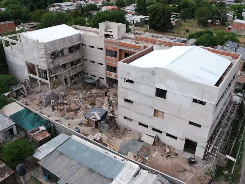 Previo al inicio de clases, el municipio avanza con la construcci&oacute;n del nuevo edificio para la escuela secundaria N&deg; 26