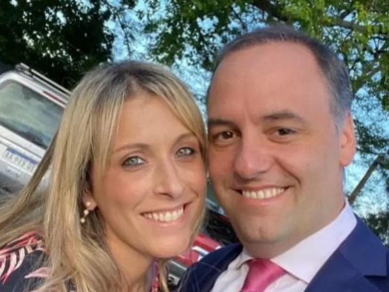 Pol&eacute;mica por el viaje de la esposa de Manuel Adorni en el avi&oacute;n presidencial durante una misi&oacute;n oficial a Estados Unidos