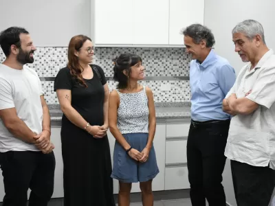 Katopodis y Ferraresi recorrieron el nuevo CAPS Brisas del Plata en Dock Sud