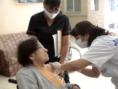 La ciudad avanza con la campa&ntilde;a de vacunaci&oacute;n antigripal
