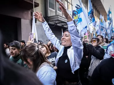 Mayra Mendoza en Plaza de Mayo: “El pueblo va a volver a ser gobierno”.