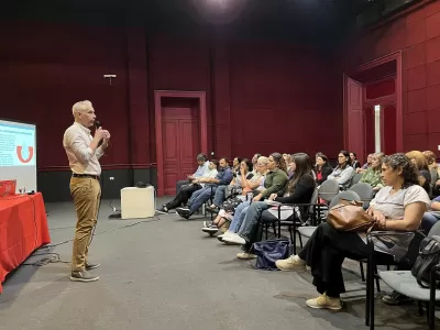 La Municipalidad impulsa un plan pionero para prevenir de forma temprana las adicciones
