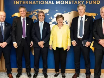 El FMI le pidi&oacute; al Gobierno una reforma fiscal m&aacute;s profunda: propone ampliar Ganancias y cambiar el Monotributo