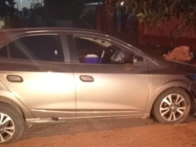 Chocó contra un árbol; Muere mujer en accidente de tránsito