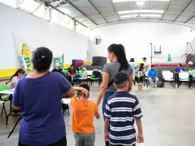 Inicio de clases, 8M, dengue y salud sexual, los ejes de las jornadas sanitarias de la semana