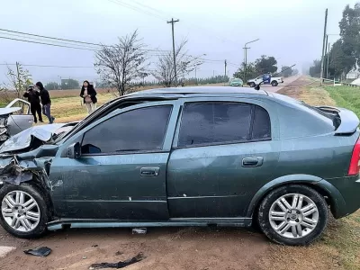 Choque frontal en el acceso de Ascasubi: uno de los conductores manejaba borracho