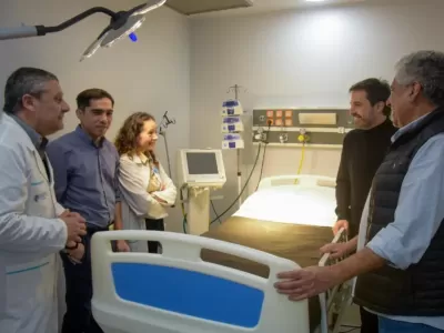 Reinauguraron la Unidad de Cuidados Intensivos del Hospital Iriarte