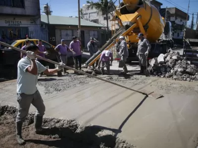 Avanzan las obras de bacheo en hormig&oacute;n en Solano con financiamiento municipal