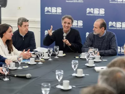 Katopodis cruzó a Milei tras el veto a la ley de emergencia: “Decidió otra vez abandonar a los bahienses”