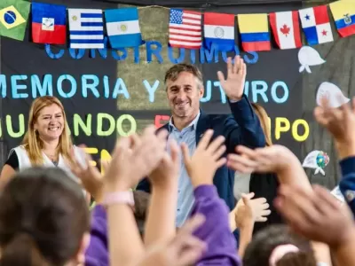 Ach&aacute;val particip&oacute; del inicio del ciclo lectivo en la Escuela Primaria N&deg;38 de Del Viso