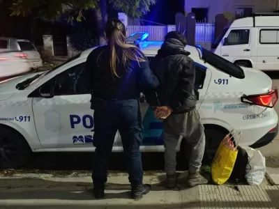 Detuvieron a un hombre con 54 ca&ntilde;os de bronce robados de medidores de gas