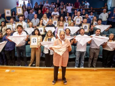 Emotivo homenaje en el Hospital Evita Pueblo a 50 a&ntilde;os del golpe