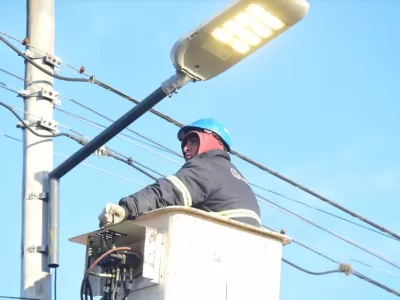 Mejoramos la iluminación en City Bell, Villa Elisa, Arturo Seguí, Tolosa, Ringuelet y Olmos