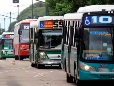 Cay&oacute; m&aacute;s de 12% la cantidad de pasajeros que viajan en colectivo en el AMBA